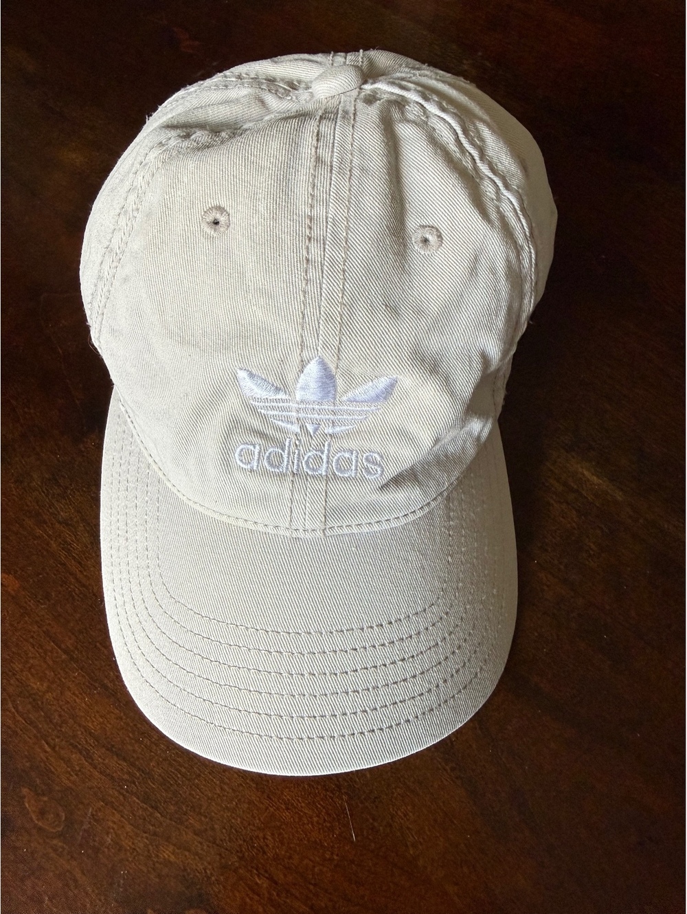 NWOT’s Adidas Classic Beige Cotton Baseball Cap with Logo